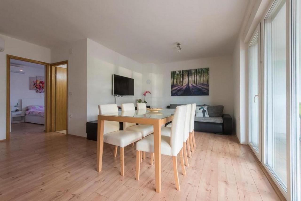 Apartments Villa Ema Zadar Luaran gambar